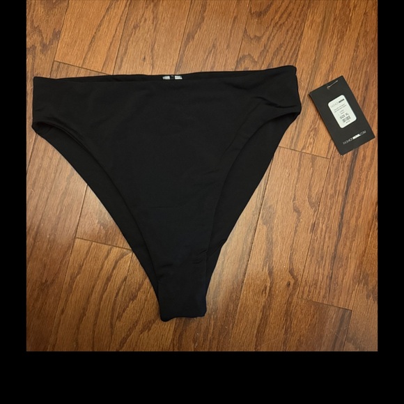 Fashion Nova‎ Black High-Rise Bikini Bottom - Picture 5 of 6